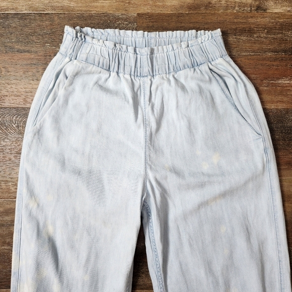 VINTAGE LEVI'S ELASTIC WAIST PULL UP LIGHTWEIGHT BLEACH SPOTS BIG E JEANS SIZE S - Picture 2 of 8